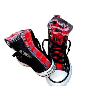 Converse adorable girl high tops size 12.5